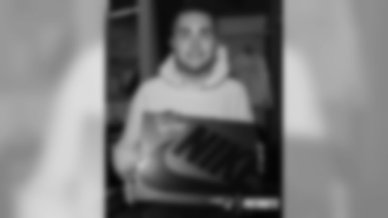 090719-NikeAirForce1_EJA306-watermarked