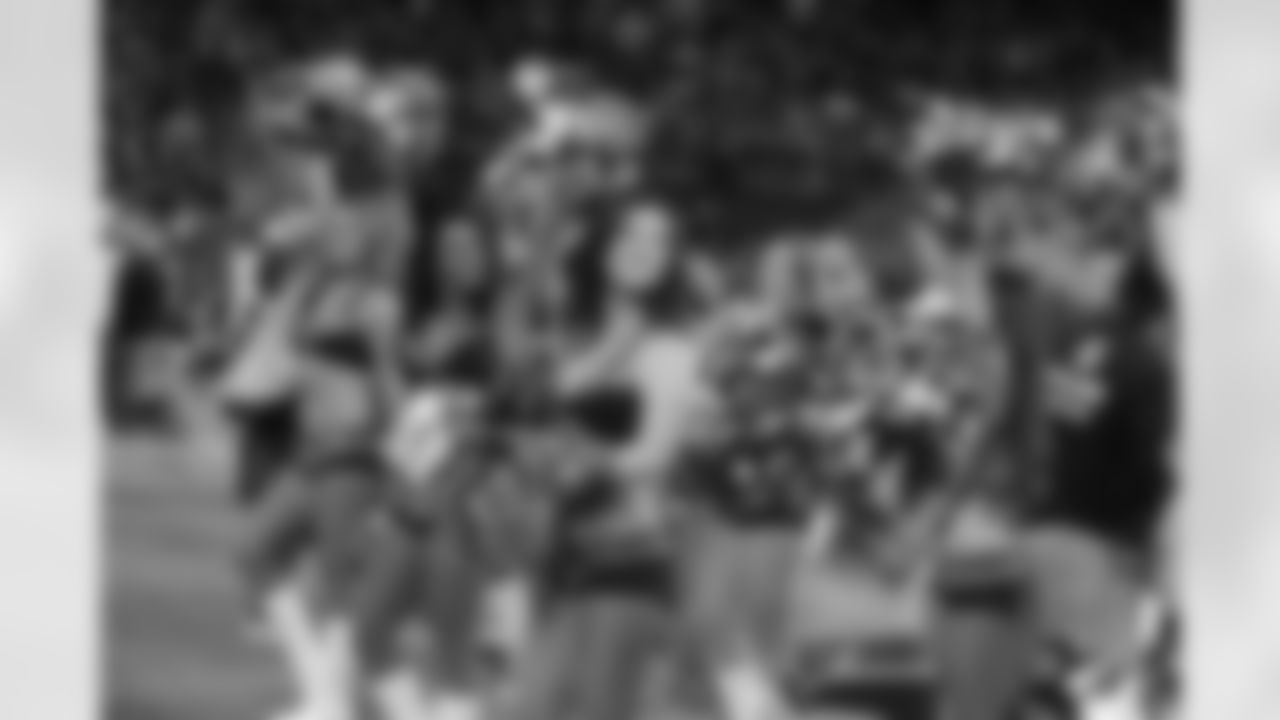 sbli_af020517cheer_ds134-watermarked.jpg
