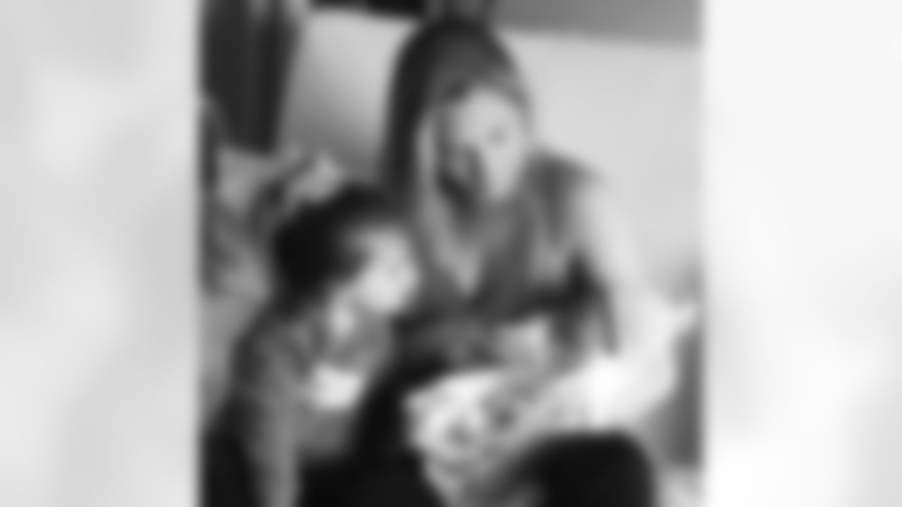 Rob Ninkovich – Instagram (@nink50): Couldn't be more blessed...Happy Mothers Day to my beautiful wife!!!