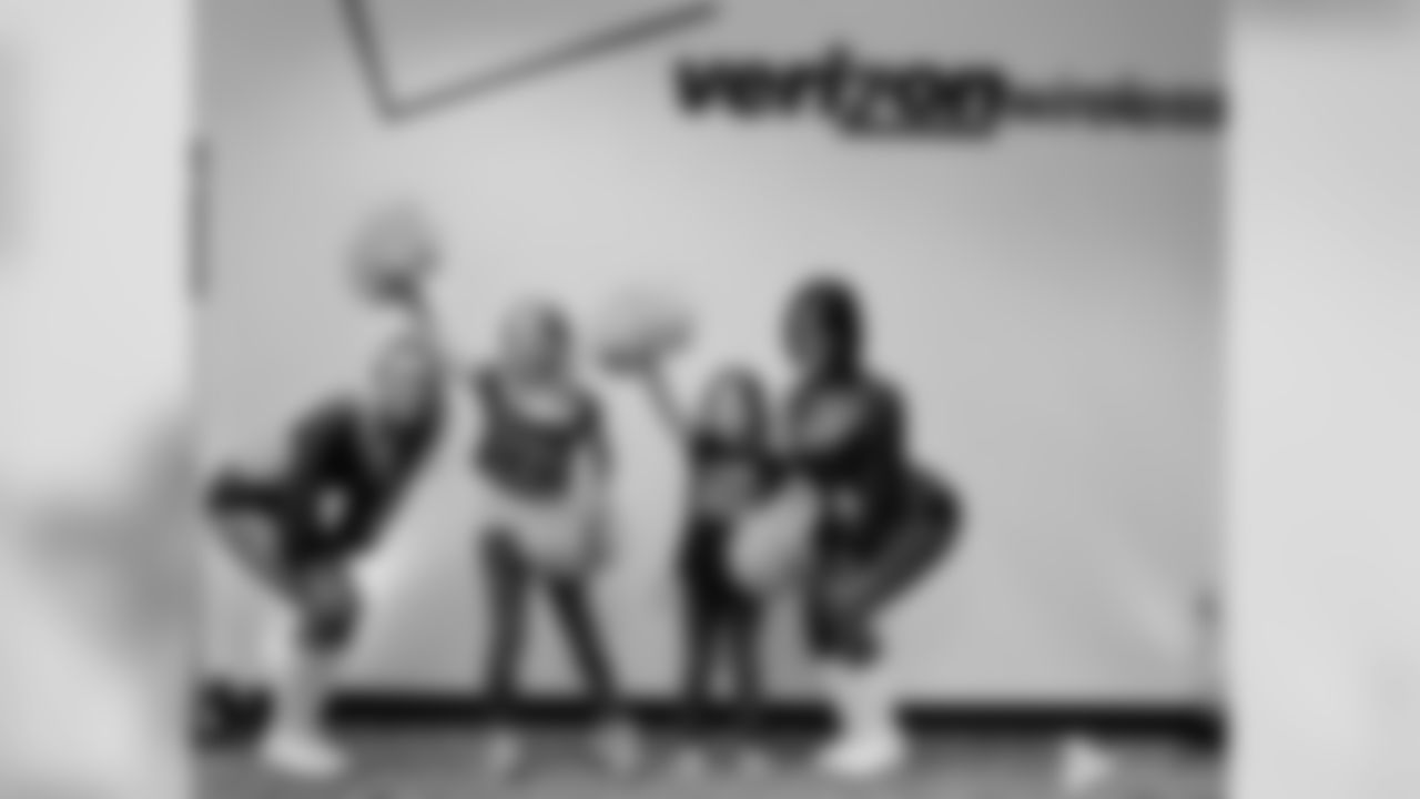 Alyssa and Amber at Verizon in Bangor, ME on October 19th!