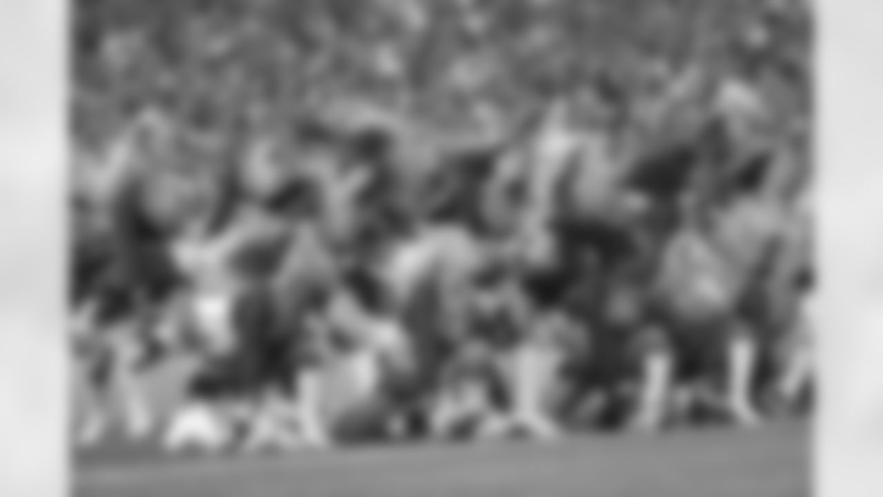 PE081618-Cheer_EJA36-watermarked