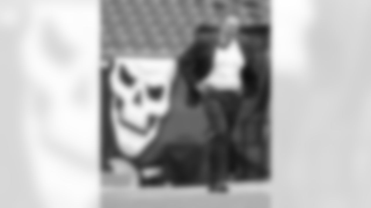 20171005_silvermansbest_bucs_watermarked02.jpg