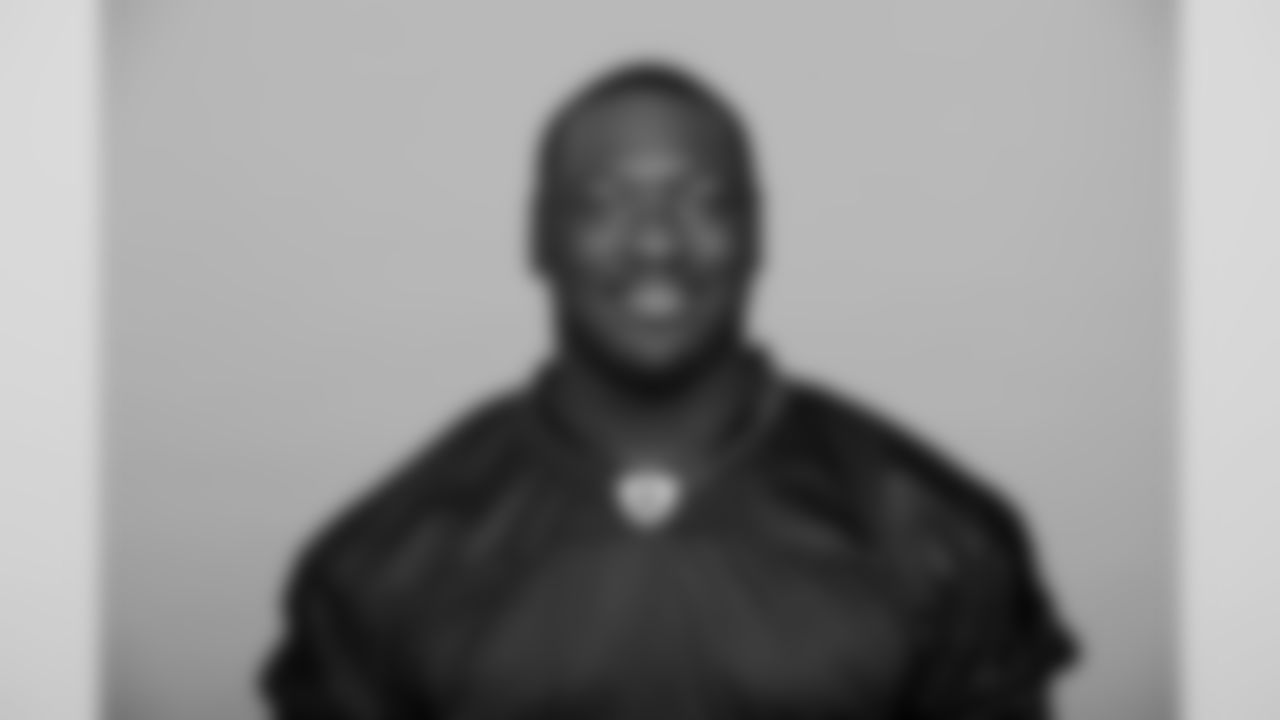 20160602-blount-headshot-old.jpg