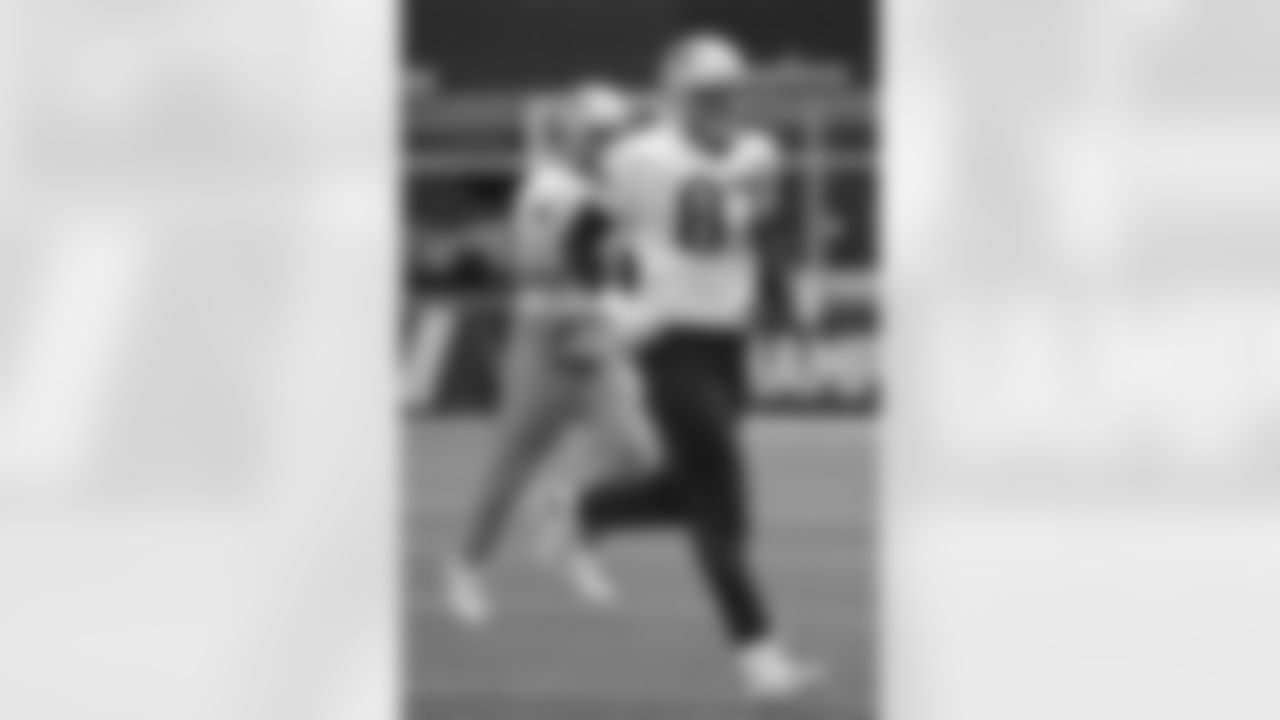 New England Patriots tight end Rob Gronkowski (87) runs on the field during an NFL football practice, Tuesday, Jan. 9, 2018, at Gillette Stadium, in Foxborough, Mass. The Patriots are scheduled to host the Tennessee Titans in an NFL divisional football AFC playoff game, Saturday, Jan. 13, 2018, in Foxborough. (AP Photo/Steven Senne)