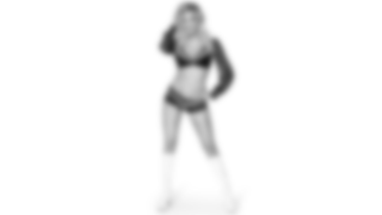 2018-cheer-fulllength-_0028_Andrea-C.-watermarked