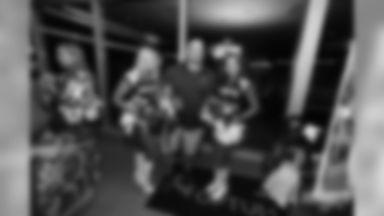083019-Cheerleaders_EJA0969-watermarked