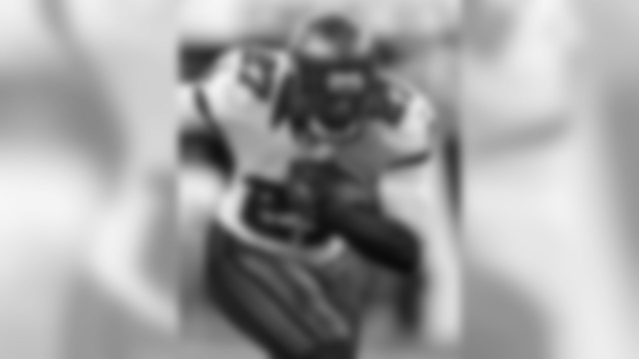 Second-year running back Brandon Bolden will battle veteran LeGarrette Blount during Training Camp as each player attempts to solidify their position on the Patriots roster.