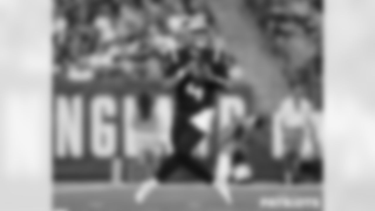NYG-081122_Adler1463-watermarked
