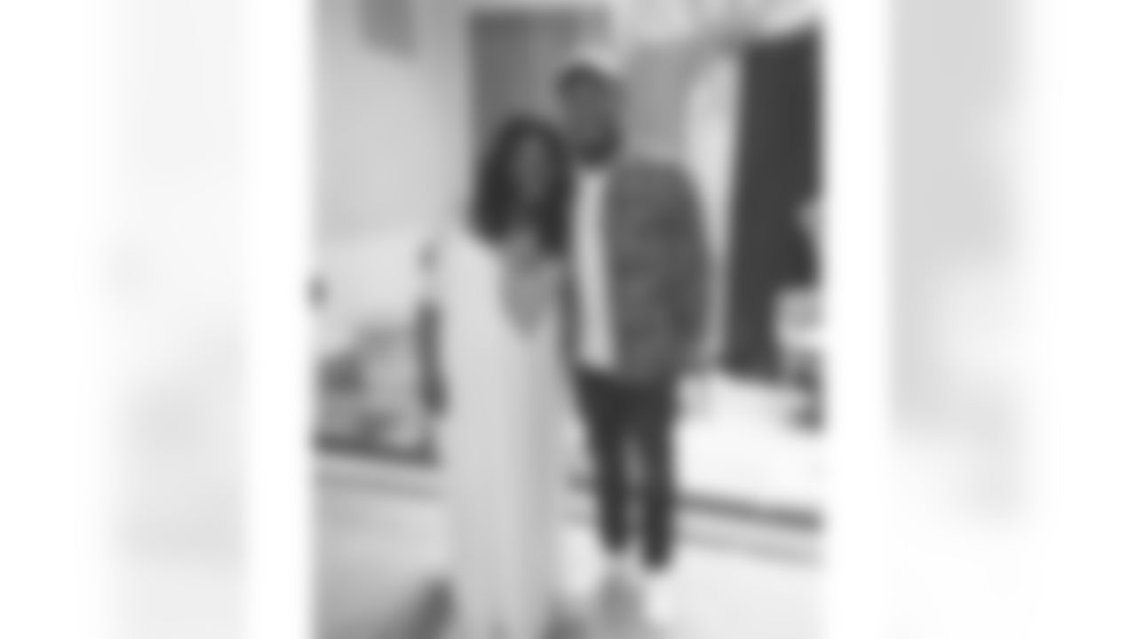20161115-cyrus-jones-social-scene.jpg