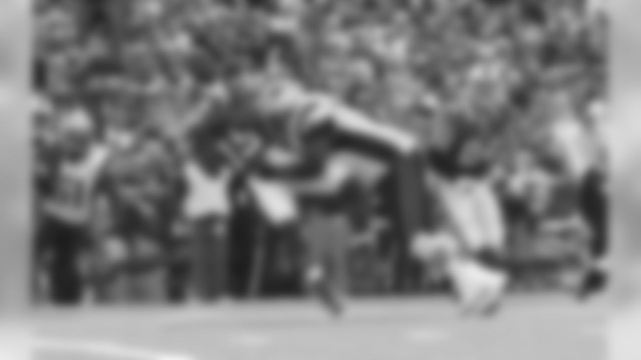 Team photographer David Silverman offers up his best images of the 2012 New England Patriots season.
