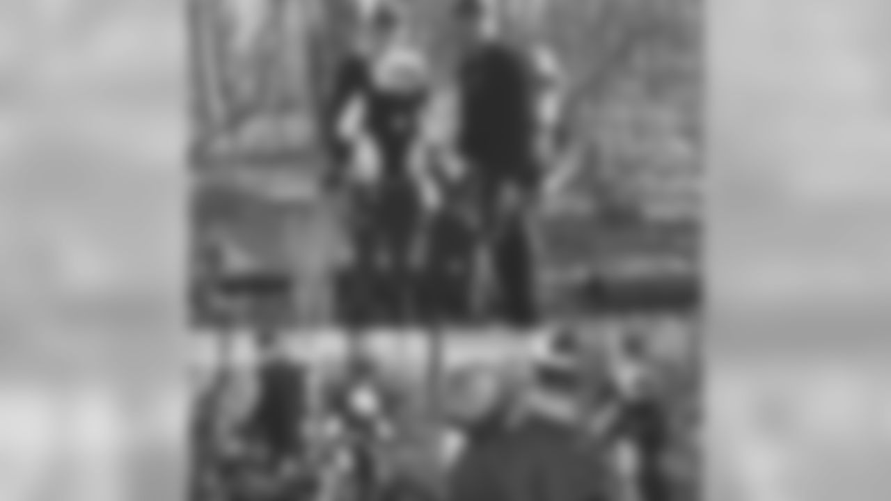 20182404-chris-hogan-instagram2.jpg