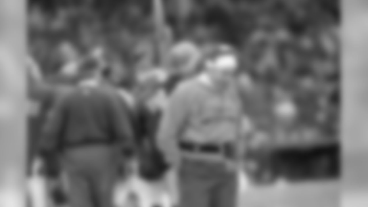 A dejected Browns coach Bill Belichick stalks the sidelines late in the Browns 29-14 loss to Denver, November 8, 1993. (AP Photo/Piet Van Lier)