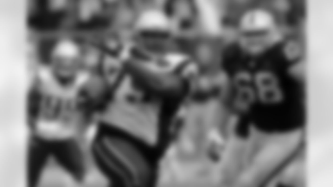 Vince Wilfork gets his second interception of the season