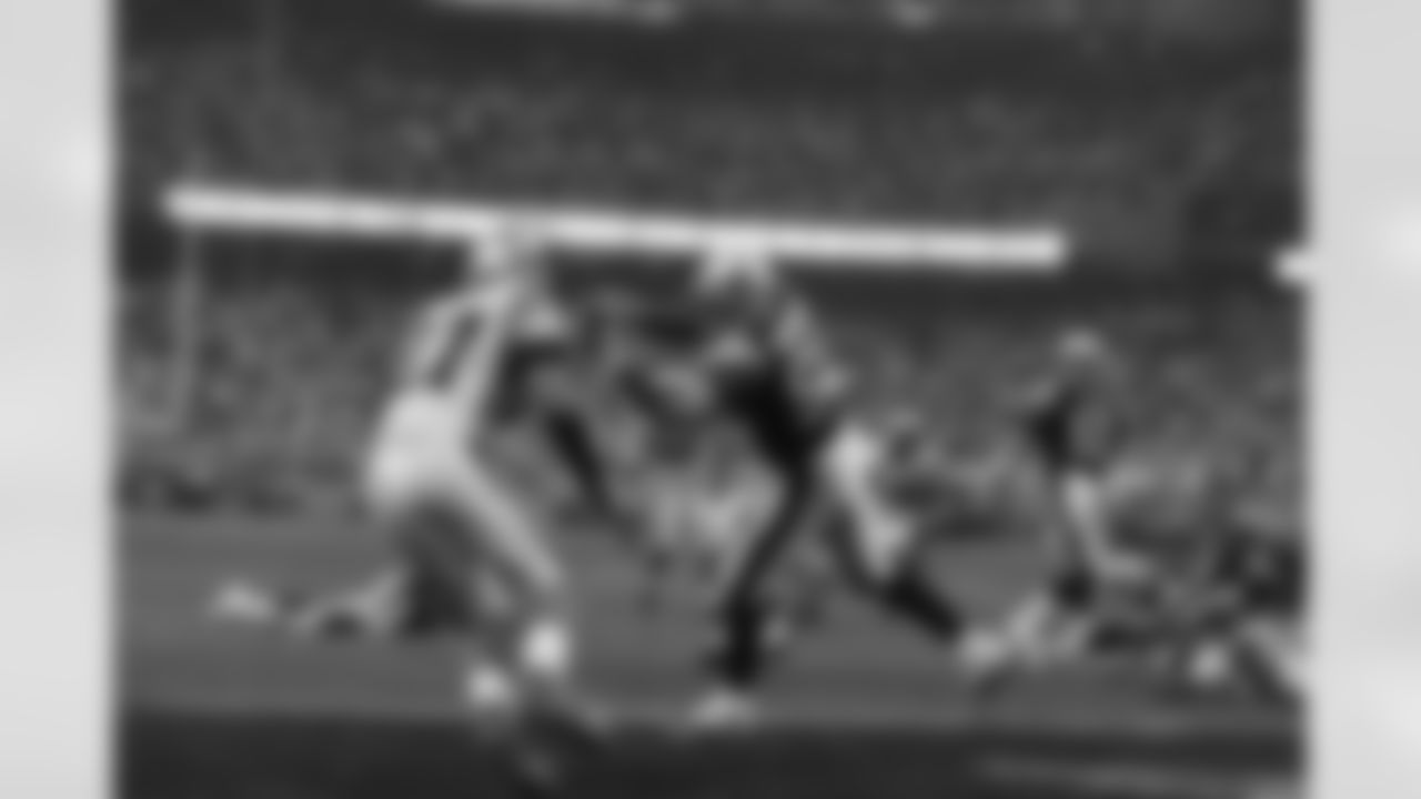 Mike Vrabel one-yard TD catch to take a fourth-quarter lead (XXXVIII vs Panthers)