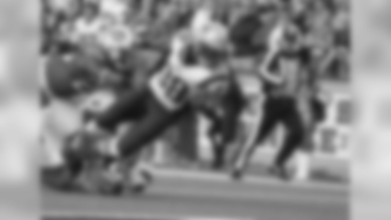 Second-year running back Brandon Bolden will battle veteran LeGarrette Blount during Training Camp as each player attempts to solidify their position on the Patriots roster.