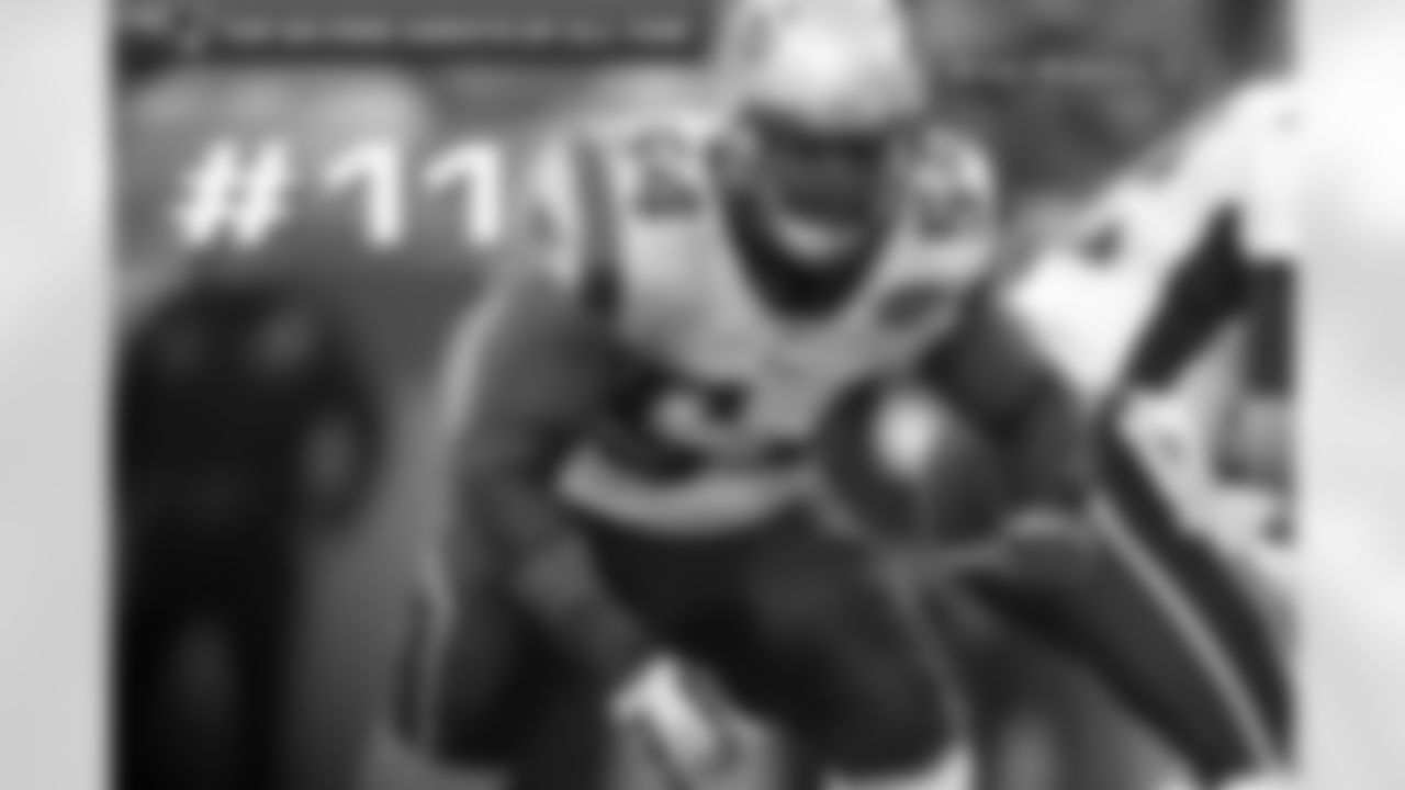 He took training camp off in 2011, then signed and turned in an All-Pro caliber performance at right guard for the AFC champs.