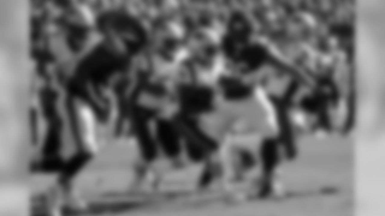 New England Patriots running back Sony Michel (26) runs during the first half of an NFL football game against the Chicago Bears Sunday, Oct. 21, 2018, in Chicago. (AP Photo/Nam Y. Huh)