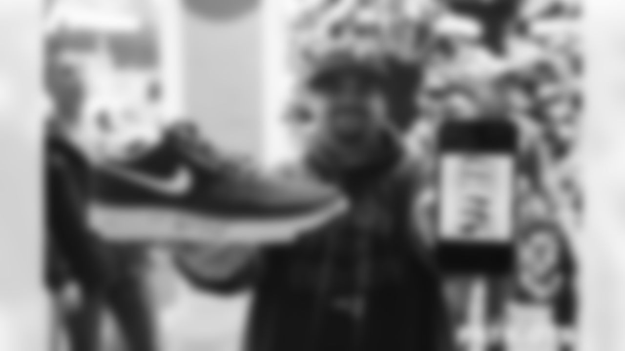 102422-RKKNikeSneakers_Adler333-watermarked