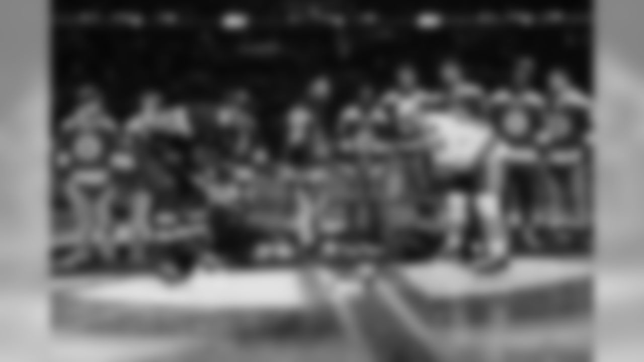 021117pats-bruins_eja223-watermarked.jpg