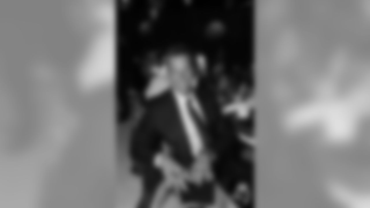 060619-SBLIII-RingCeremony_DS0779-watermarked