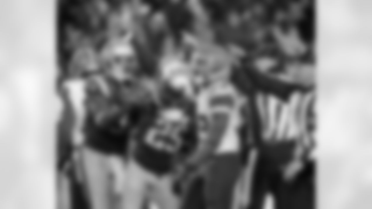 Kyle Arrington recovers the on-side kick