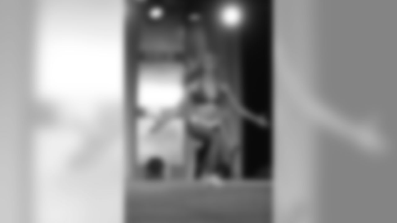 nep21410-watermarked.jpg