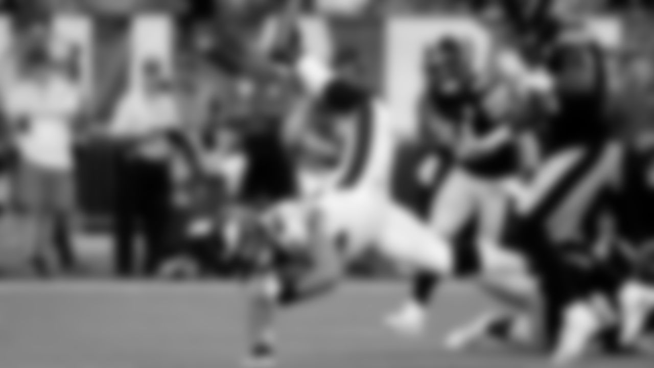 Dallas Goedert, TE - Philadelphia's rookie tight end was the star of the preseason opener with four catches for 66 yards against the Steelers. The second-round pick offers a youthful test for the Patriots pass defense, particularly the safeties and linebackers.