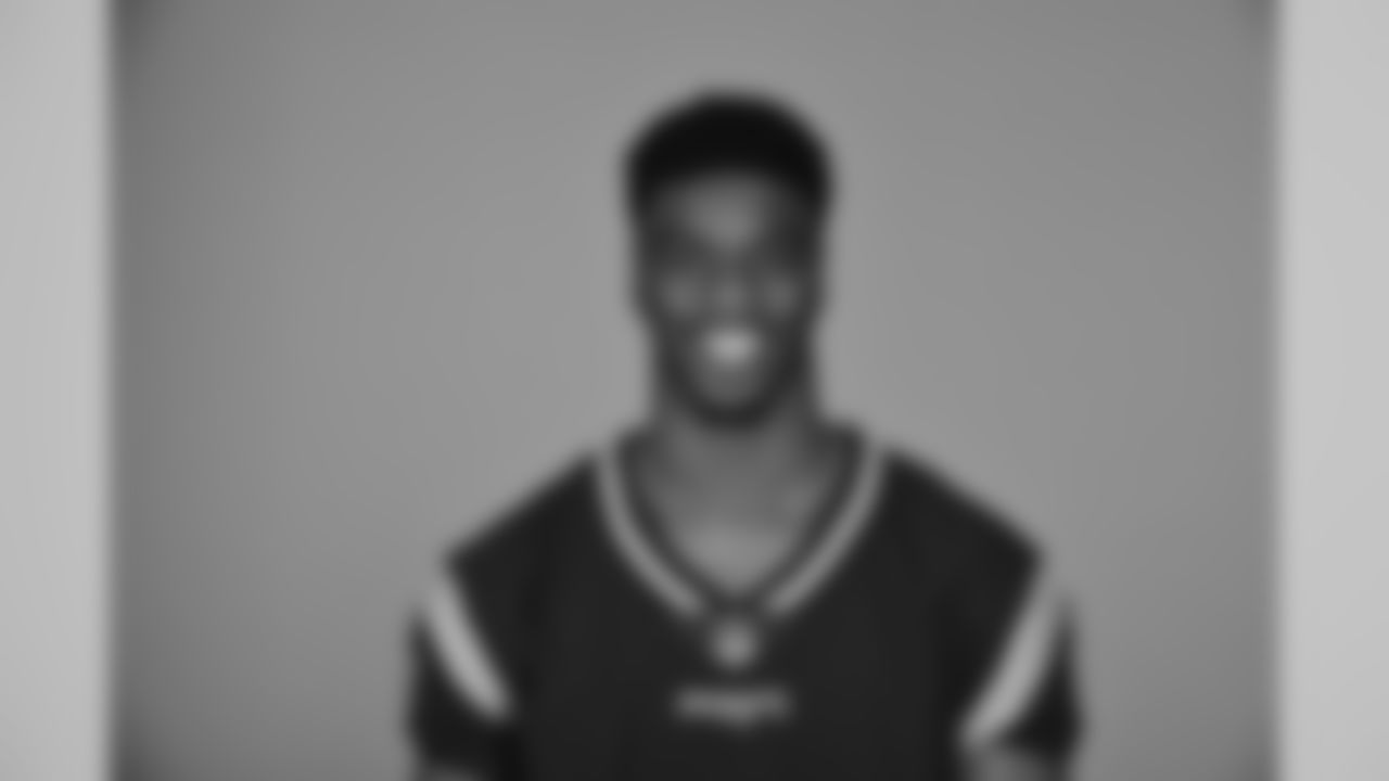 Obi Melifonwu, DB