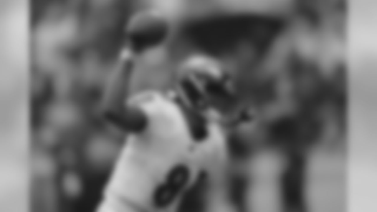 Lamar Jackson, QB: The second-year quarterback is must-see TV this year, leading the Ravens to an impressive start and making eye-popping plays on almost every series. The Patriots will likely focus on making Jackson rely on his arm, but he's burned plenty of defenses who've tried the same plan of attack. He'll make plays, it will just be a matter of containing those plays and not giving up long scores that put the Patriots offense in a disadvantageous position.