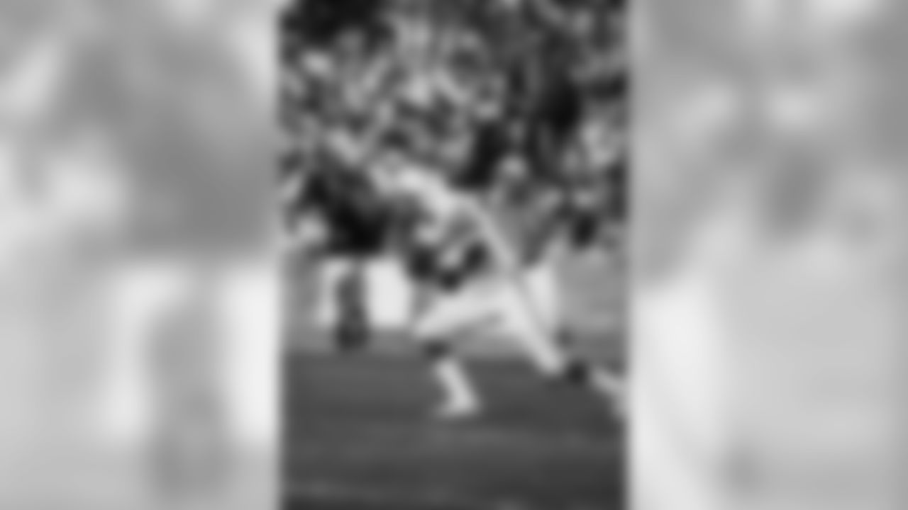 clayborn_raymond06.jpg