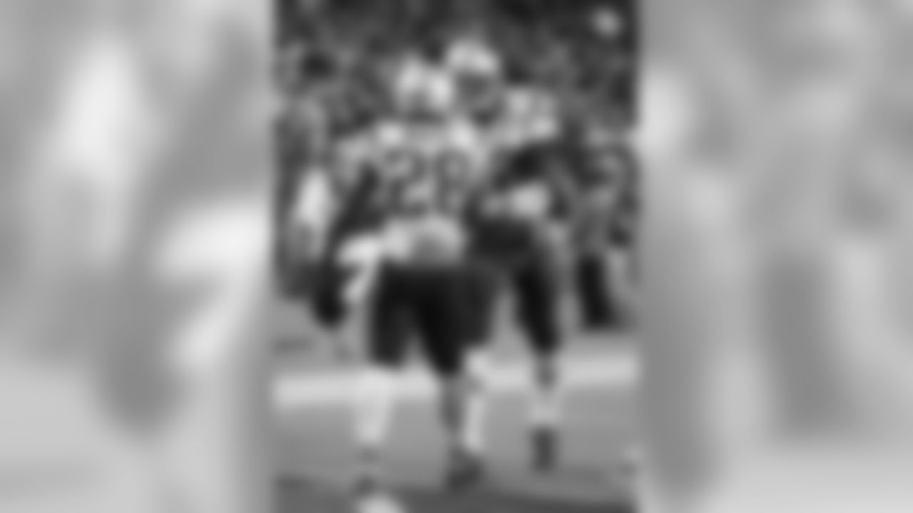 20171211_dolphins_silverman692.jpg