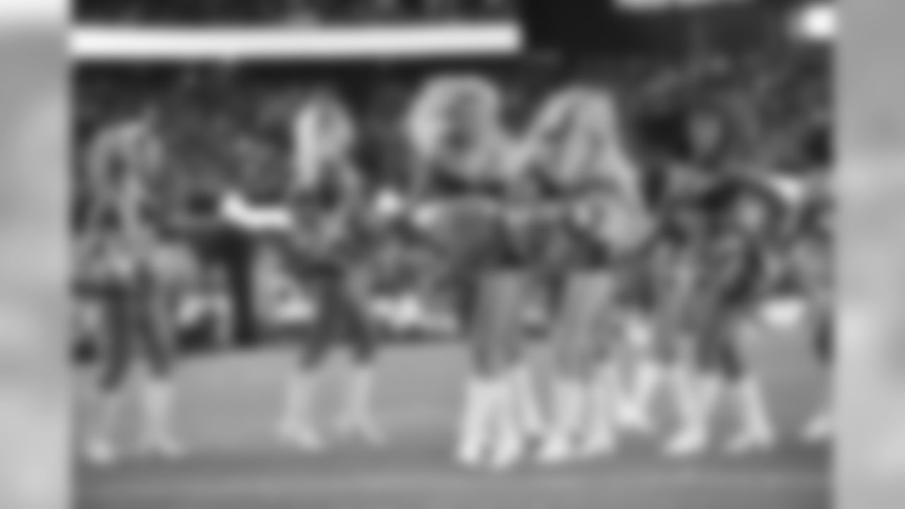 ps091015_kn1578_1.jpg