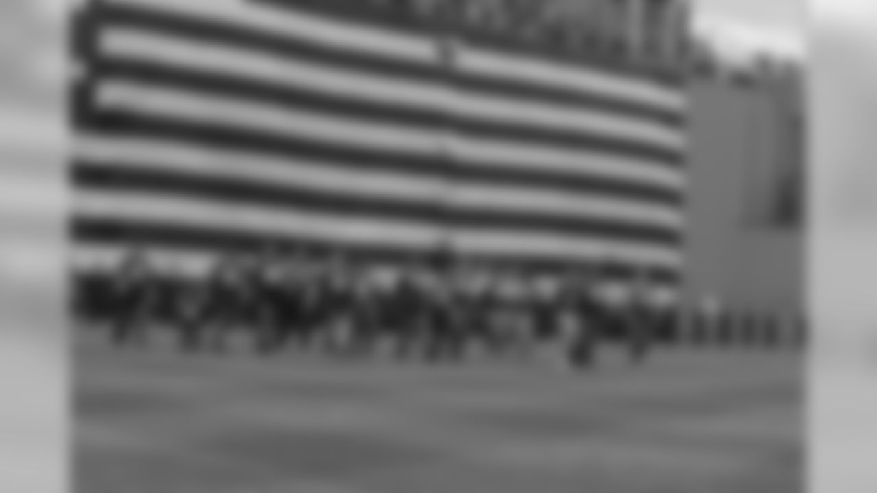 nep040904ds-033.jpg