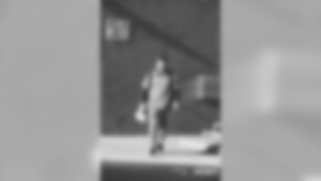 DSP40169-watermarked
