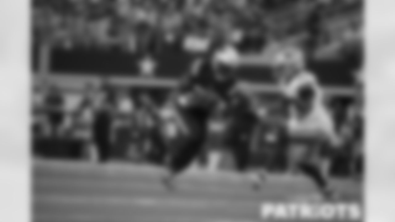 Patriots running back Rhamondre Stevenson (38).