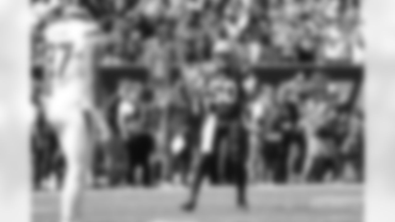 Chase Winovich (50)