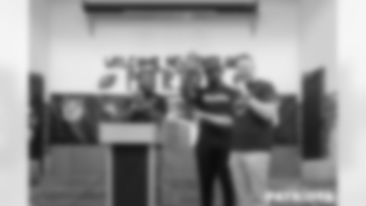 091223-AdoptASchoolKickoff_Mooney0831-watermarked