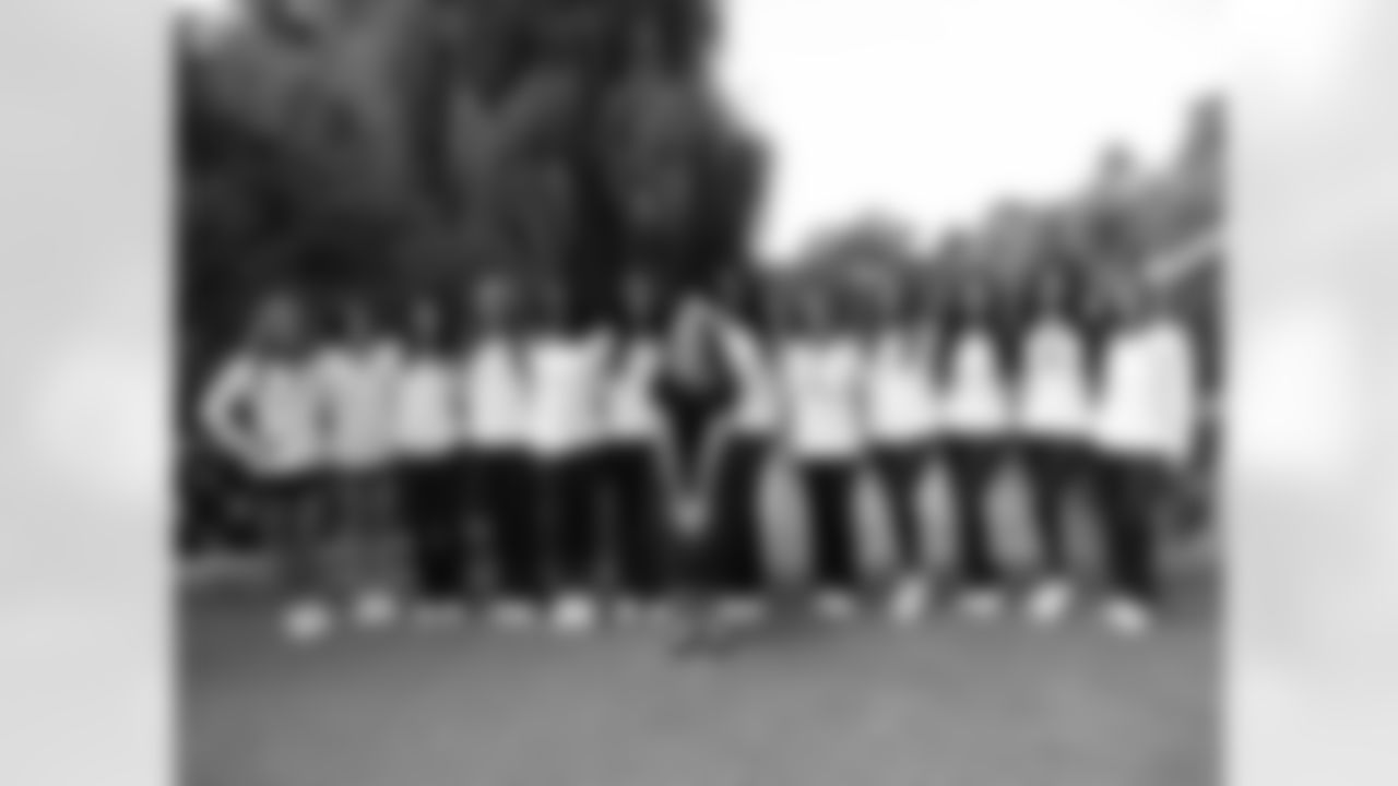 tempP1120295--nfl_mezz_1280_1024.JPG