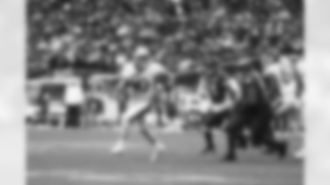 New England Patriots quarterback Mac Jones (10) scrambles during the 2022 Pro Bowl game on Sunday, February 6, 2022 in Las Vegas, Nevada. (Perry Knotts/NFL)