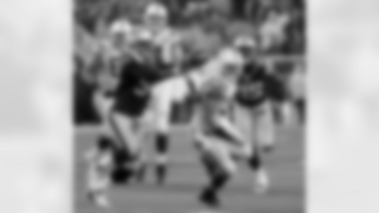 Dont'a Hightower interception vs. Indianapolis Colts