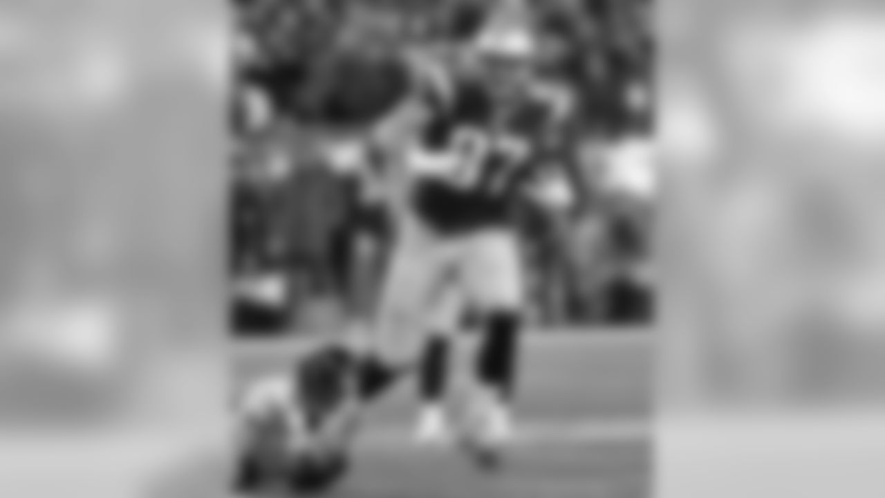 New England Patriots vs Baltimore Ravens in NFL Divisional playoff game at Gillette Stadium, January 10, 2015.