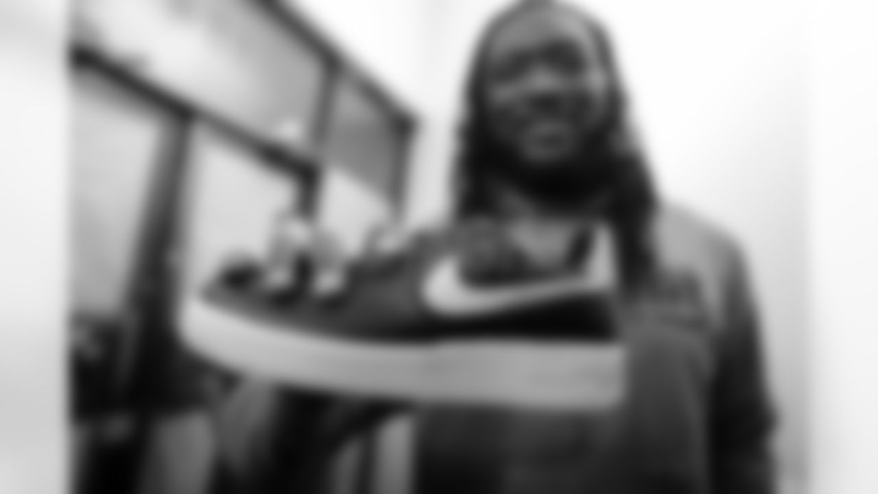 111016rkksneakers_eja175-watermarked.jpg