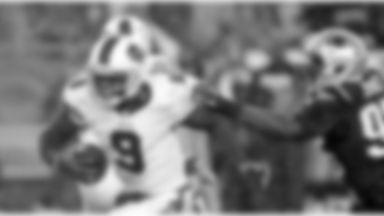 Chandler Jones pressures Bills QB Thad Lewis