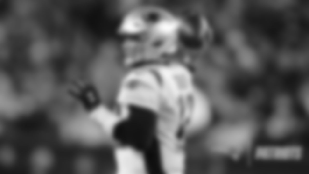 Tom Brady, QB – Brady and the offense are still looking for a breakout game but showed good signs despite being shorthanded against Dallas in a monsoon. With Mohamed Sanu and Phillip Dorsett expected to return to action this will be our first look at the 2019 Patriots will all their big pieces in place. Brady could be primed to go off.