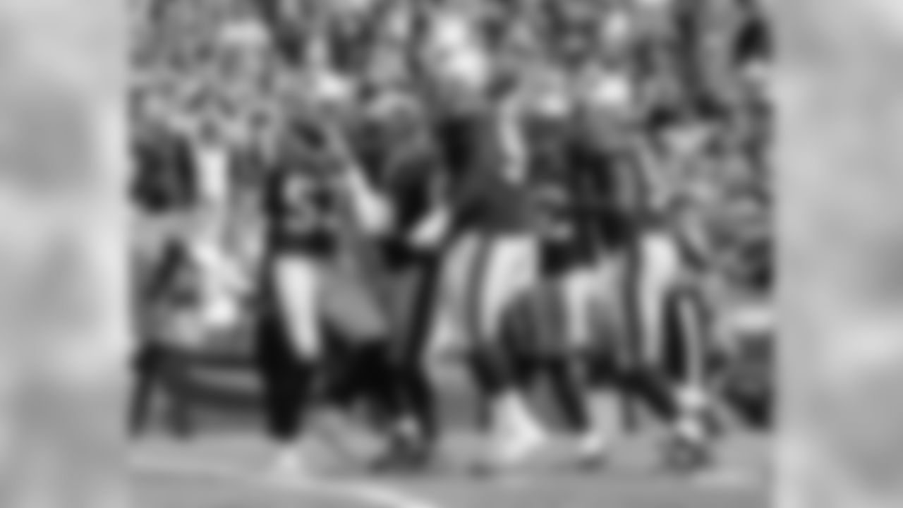 Kyle Van Noy, Elandon Roberts, Malcom Brown, Devin McCourty and Dont'a Hightower.