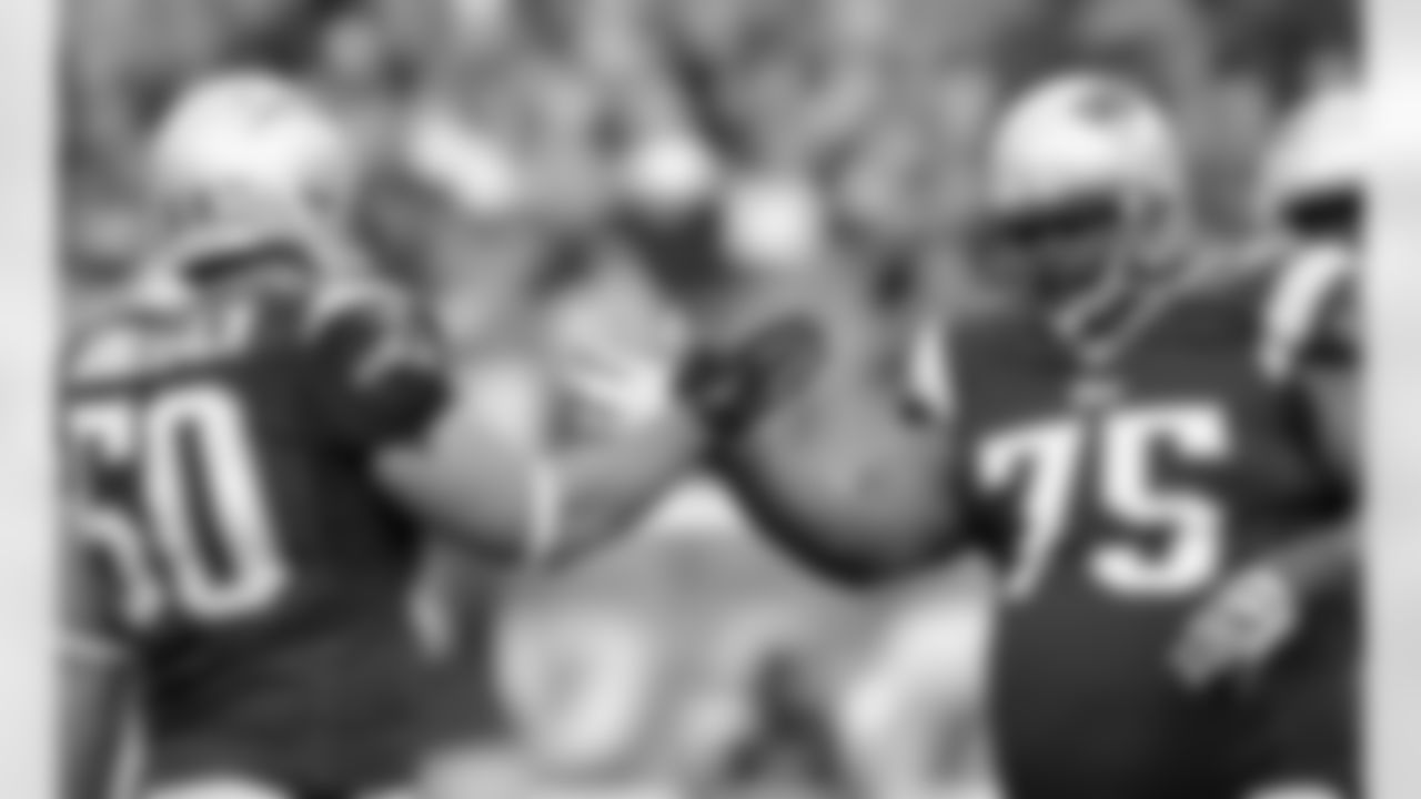 temp2014-wilfork-bears-kn.jpg