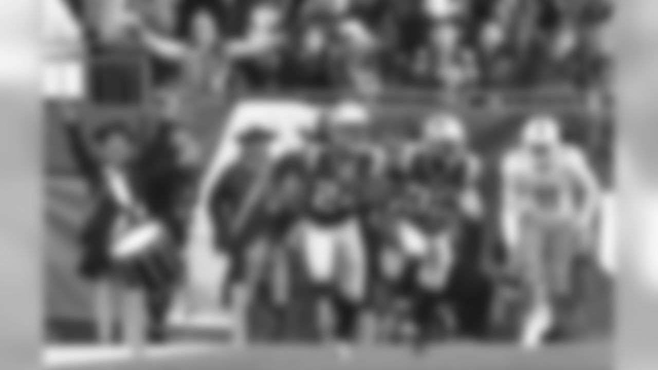 20171126_dolphins_nordstrom511.jpg