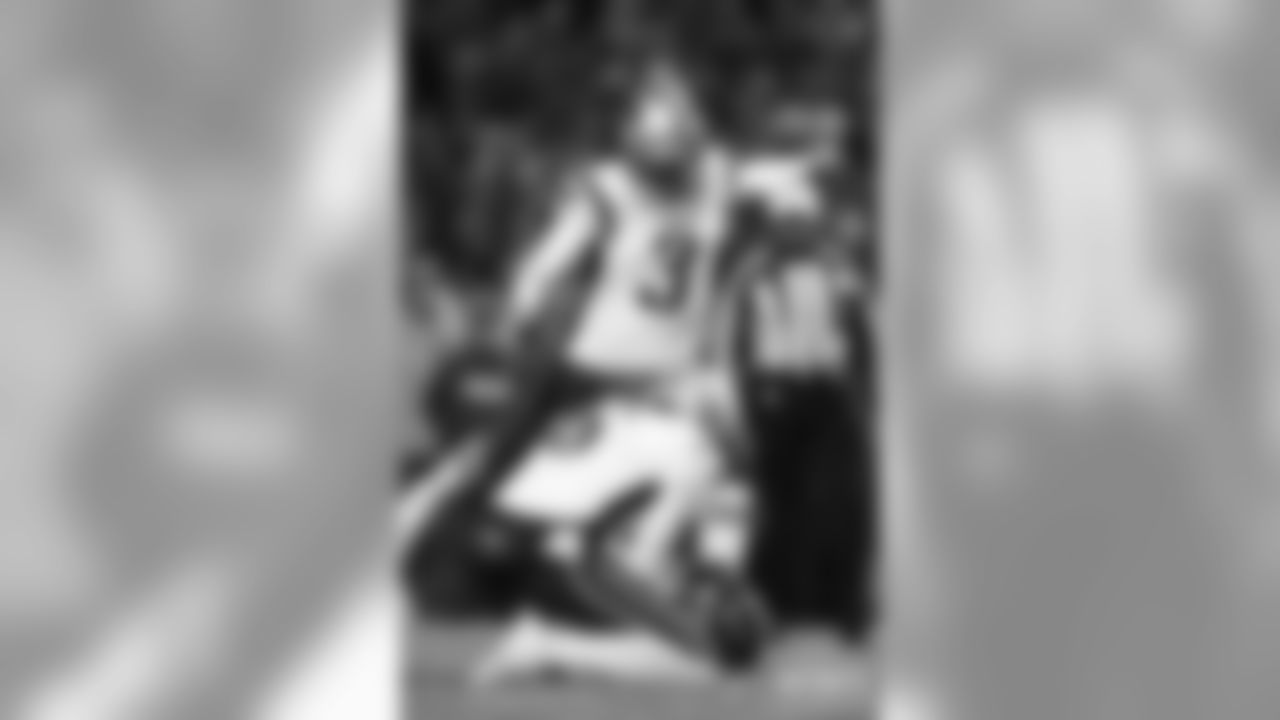 1DSP0766-watermarked