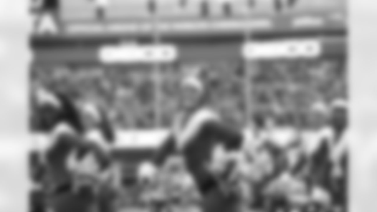 nyj122416cl_kn006-watermarked.jpg