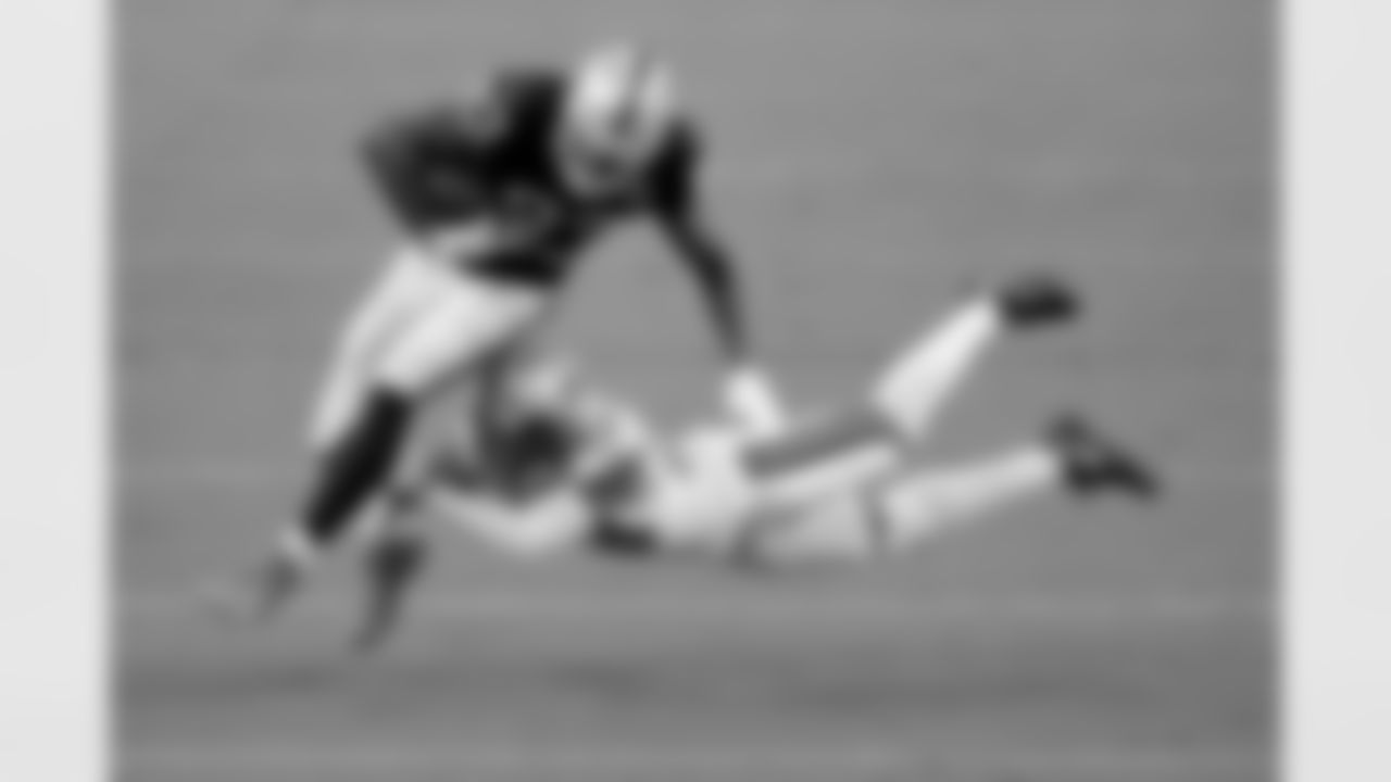 Darren Waller, TE: There's little debate that Waller is the Raiders most dangerous weapon, as he has 18 catches in two games and leads the team by a wide margin. The Patriots have some options to deal with Waller, with Adrian Phillips, Kyle Dugger and JoeJuan Williams all having the necessary physicality to deal with the 6'6", 260 pound Waller.